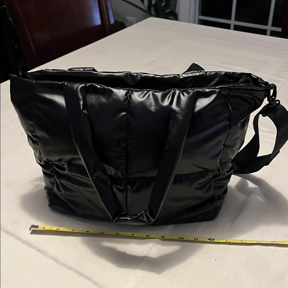 Bagle Black Quilted Puffy Large Tote Bag - Picture 4 of 8